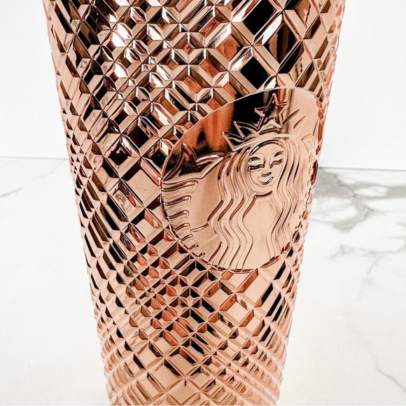 NWT Starbucks Holiday 2023 Metallic Rose Gold Jeweled Venti Tumbler & Keychain - Picture 5 of 6